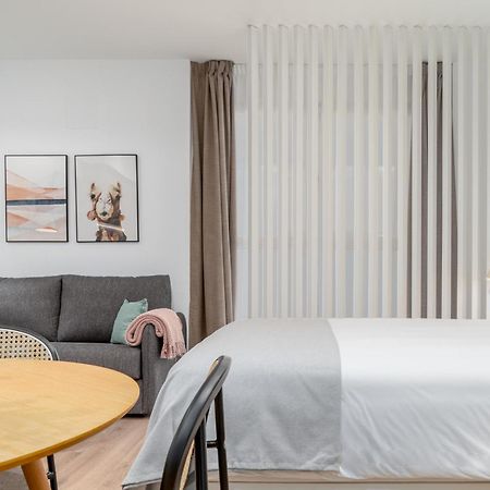 Limehome Valencia Carrer D'Antonio Ferrandis Exteriör bild
