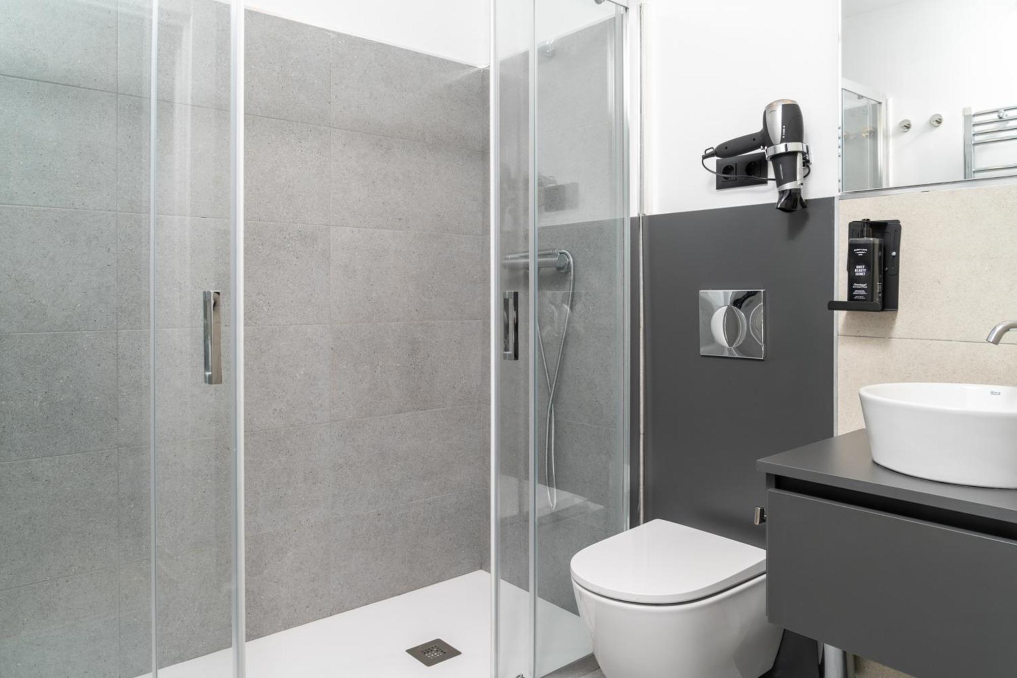 Limehome Valencia Carrer D'Antonio Ferrandis Exteriör bild