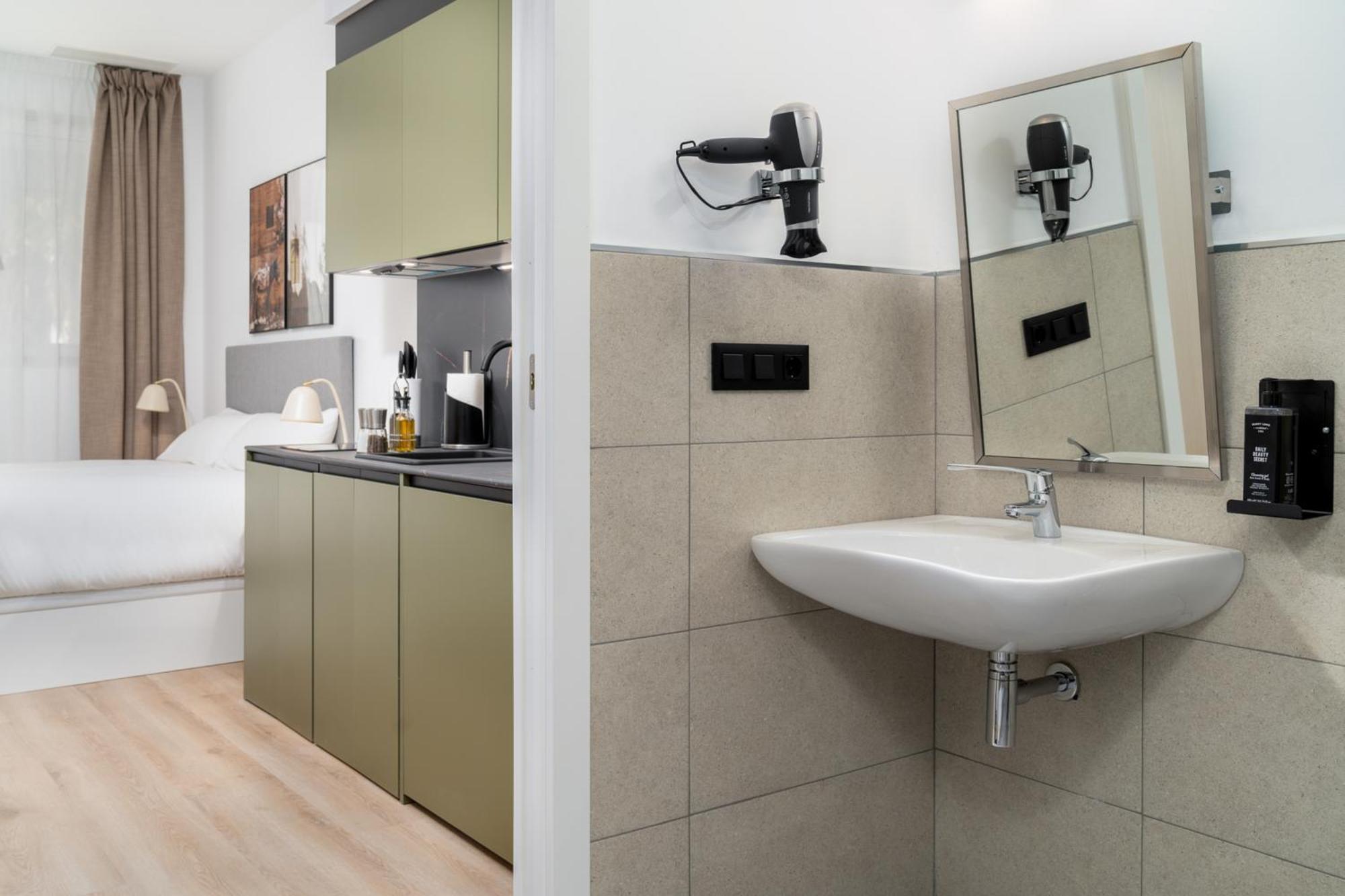 Limehome Valencia Carrer D'Antonio Ferrandis Rum bild